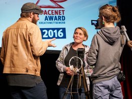 Frauke Angel beim Interview für den SpaceNet Award